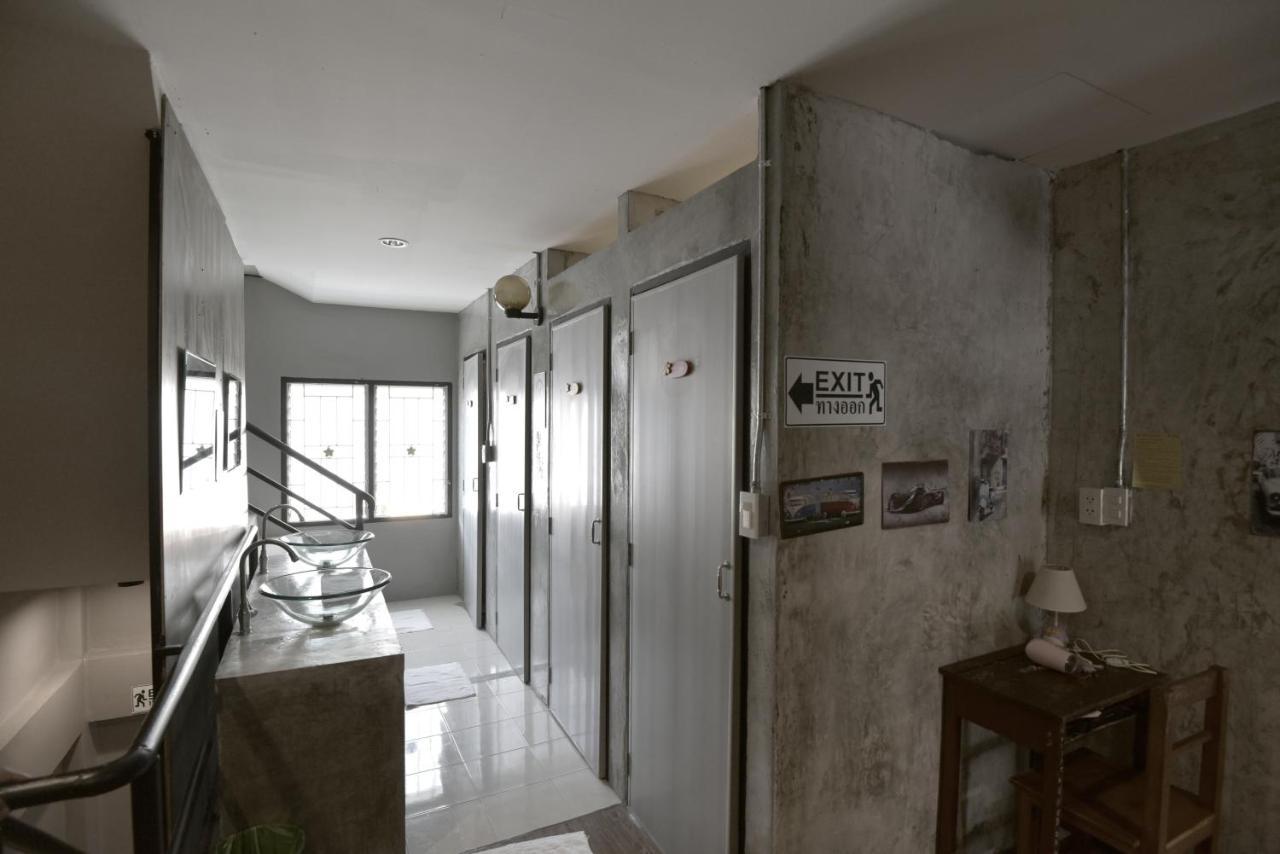 Ok Chic Phuket Hostel ภายนอก รูปภาพ