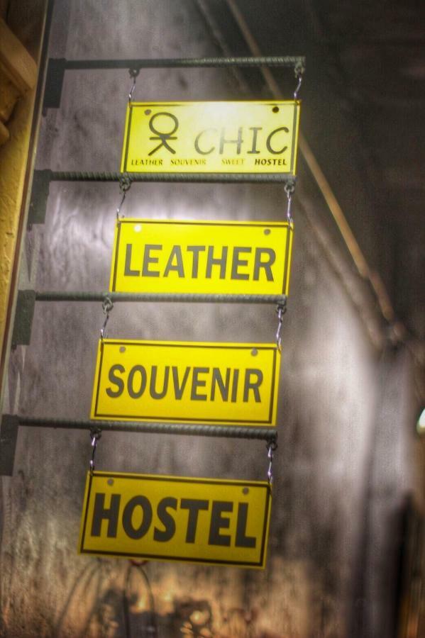 Ok Chic Phuket Hostel ภายนอก รูปภาพ